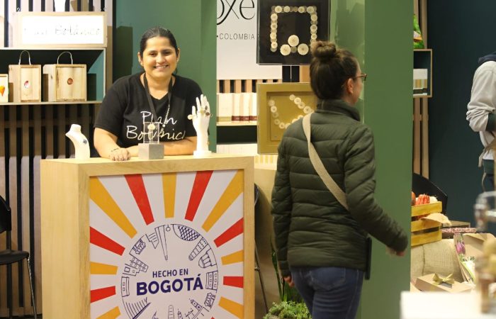 Hecho en Bogotá en Expoasrtesanías