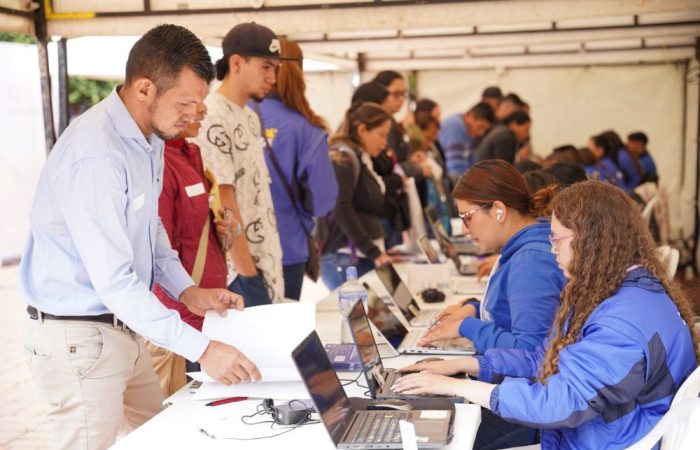 Imagen relacionada con feria de empleo en Barrios Unidos