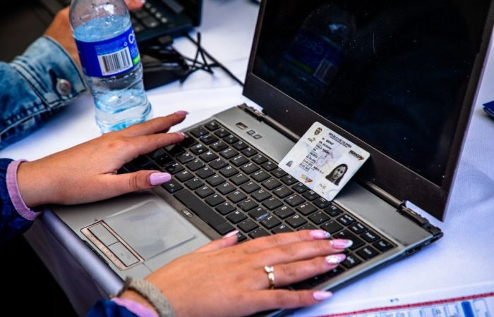Imagen relacionada con registro en agencia de empleo de persona migrante de Venezuela