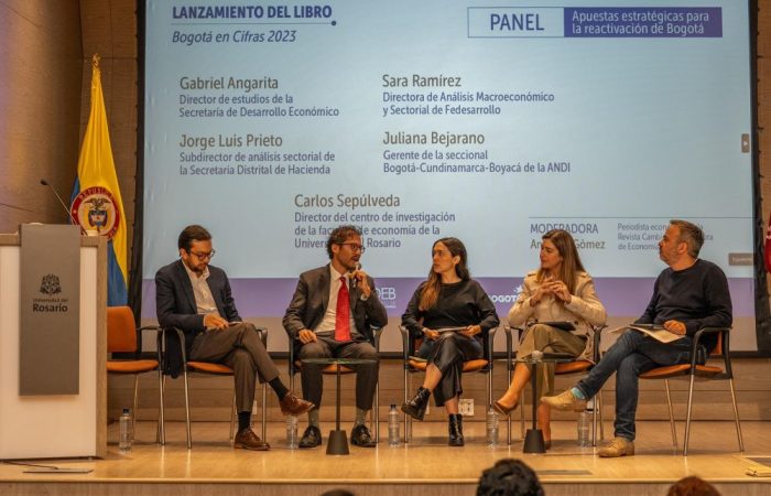 Foto relacionada con panel sobre Bogotá en Cifras 2023