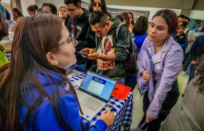 Imagen relacionada con ciudadanía en feria de empleo