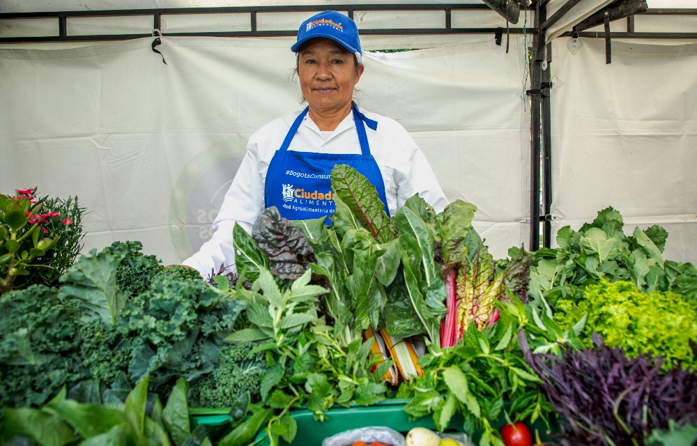 Imagen de mujer productora rural