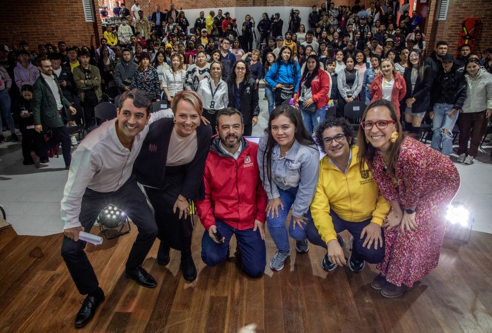 Imagen de lanzamiento de programa "jóvenes con oportunidades"