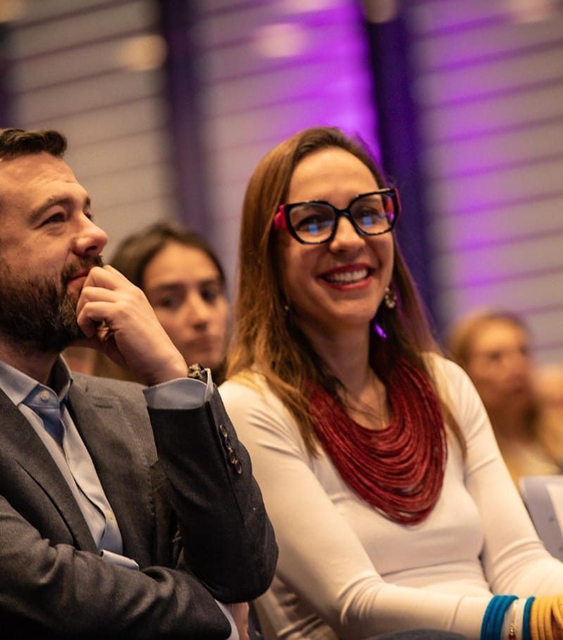 Imagen del alcalde Carlos Galán con la secretaria de desarrollo económico, María del Pilar Uribe