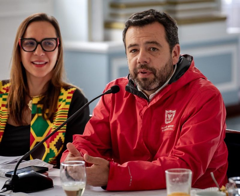 Imagen relacionada con la secretaria de desarrollo económico y el alcalde de Bogotá