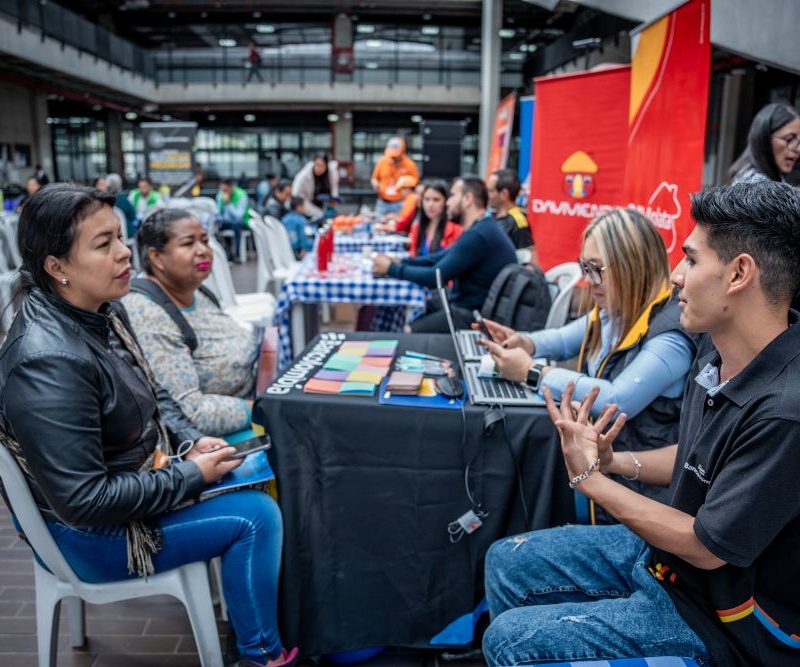 Imagen que hace alusión a una feria financiera