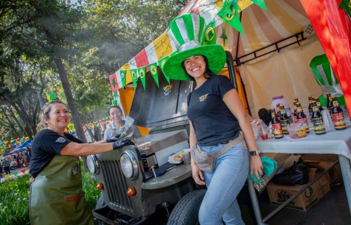 Imagen de emprendedores de Hecho en Bogotá en St. Patrick's Day de 2024