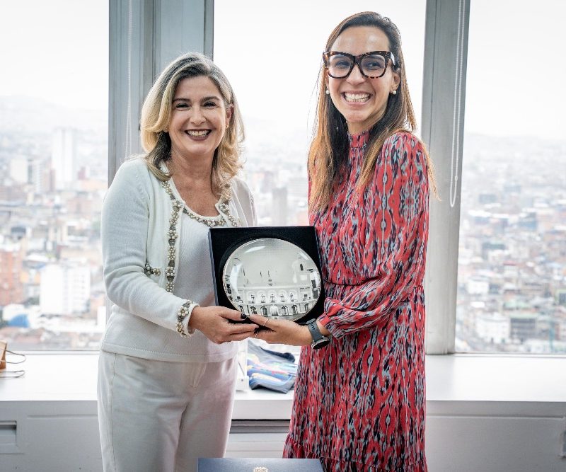 Imagen relacionada con firma simbólica de memorando de entendimiento entre Bogotá y San Juan, Puerto Rico