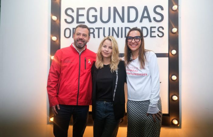 Imagen con la presencia del alcalde de Bogotá, la secretaria de Desarrollo Económico u Johana Bahamón