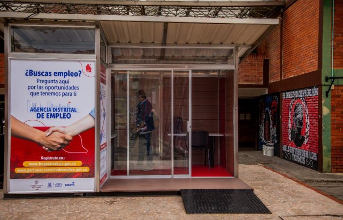 Imagen relacionada con un punto de atención a la ciudadanía de la Agencia Distrital de Empleo