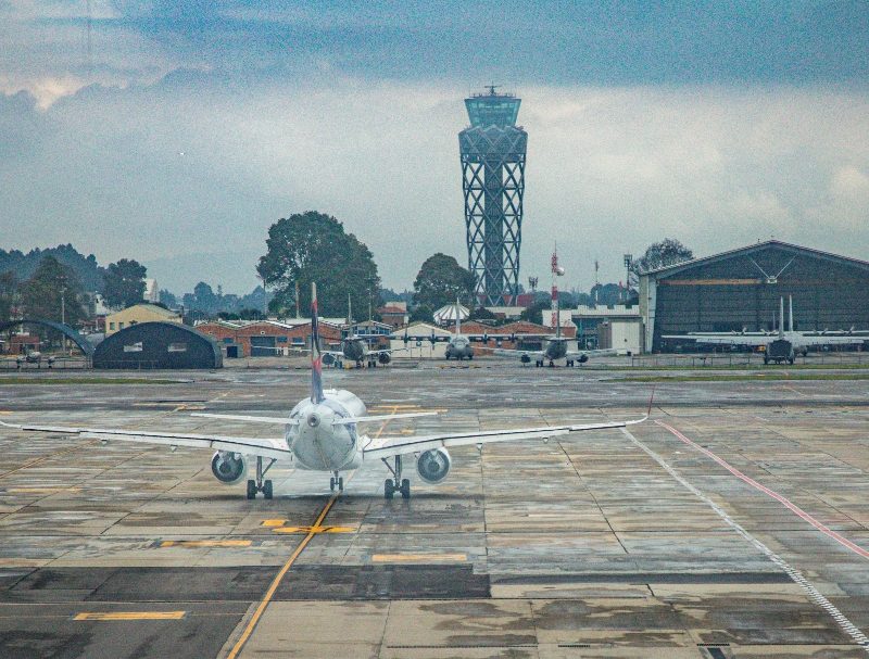 Imagen relacionada con fachada de Aeropuerto Internacional el Dorado