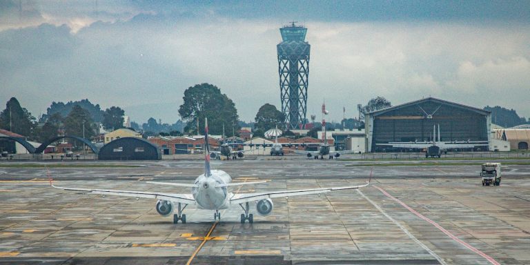 Imagen relacionada con fachada de Aeropuerto Internacional el Dorado