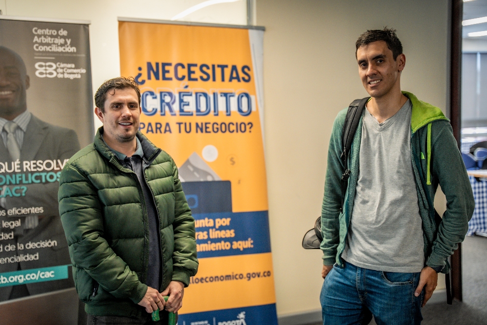 Imagen relacionada con empresarios jóvenes que solicitan crédito en feria de financiamiento de Bogotá