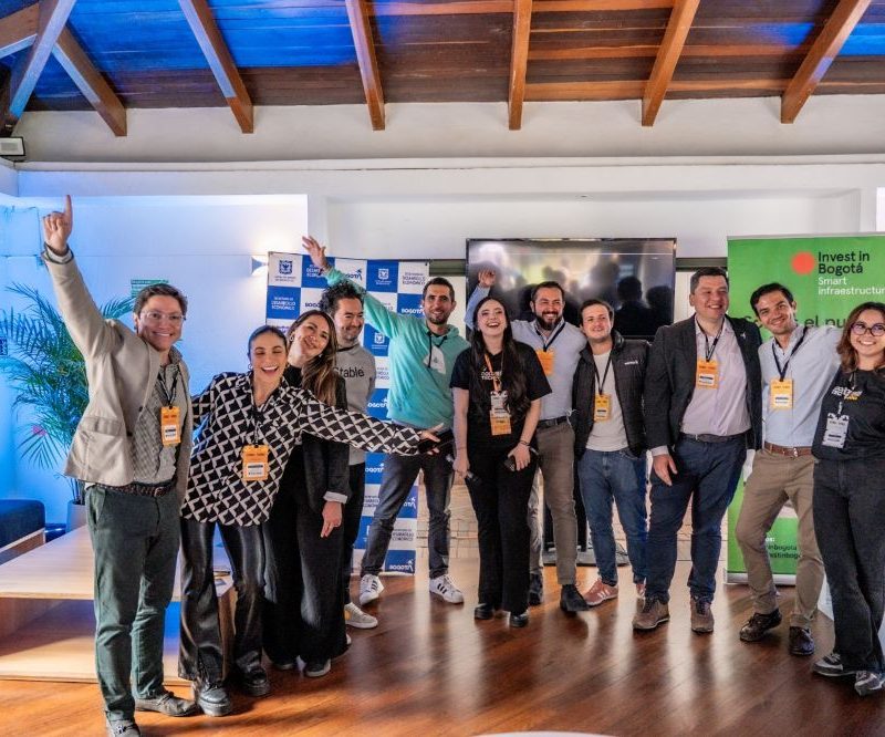 Imagen relacionada con jóvenes emprendedores