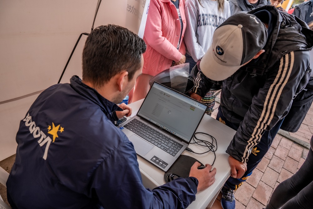 Imagen relacionada con feria de empleo, durante las inscripciones y recepciones de hojas de vida