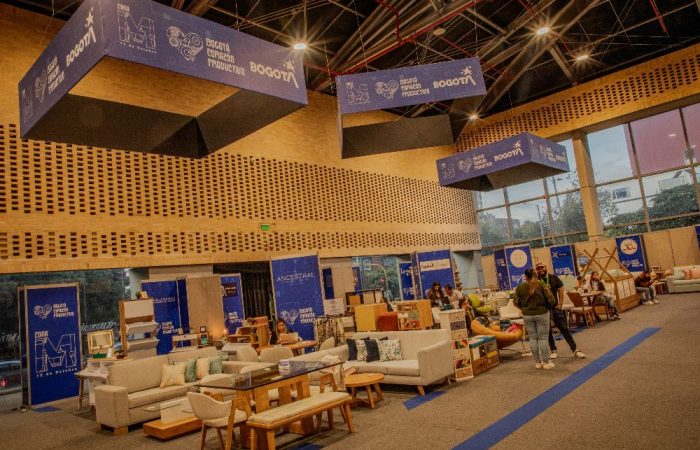 I,agen relacionada con stands de negocios locales en la feria del hogar