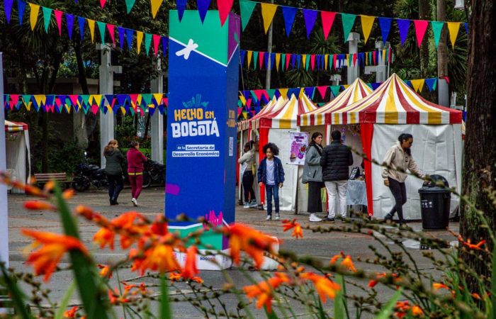 Imagen relacionada con una panorámica de una feria de Hecho en Bogotá