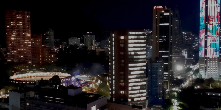 Imagen de Bogotá en la noche