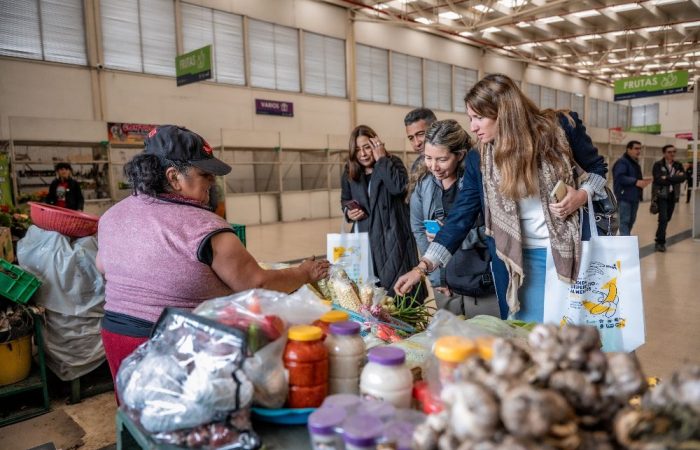 Imagen relacionada con exhibición de productos de una productora de la ruralidad bogotanabn b