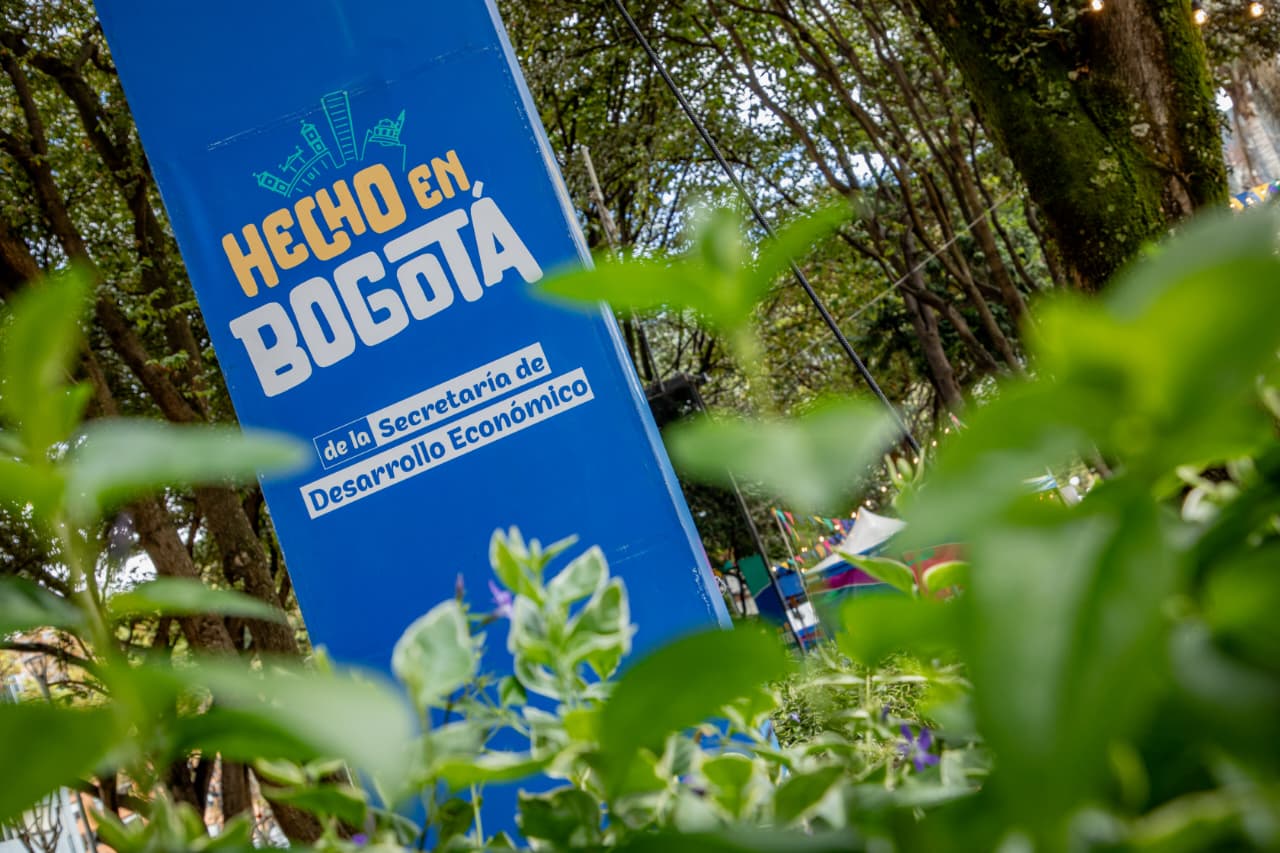 Imagen relacionada con aviso de Hecho en Bogotá en una feria realizada en reconocido parque de la ciudad