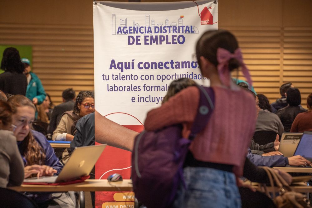Imagen relacionada con inscripciones en una feria de empleo