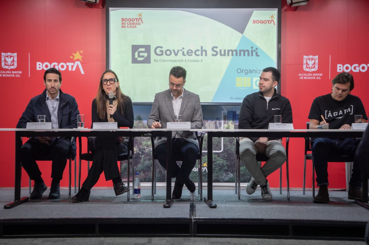 Imagen relacionada con panel de presentación de Govtech Summit 2026