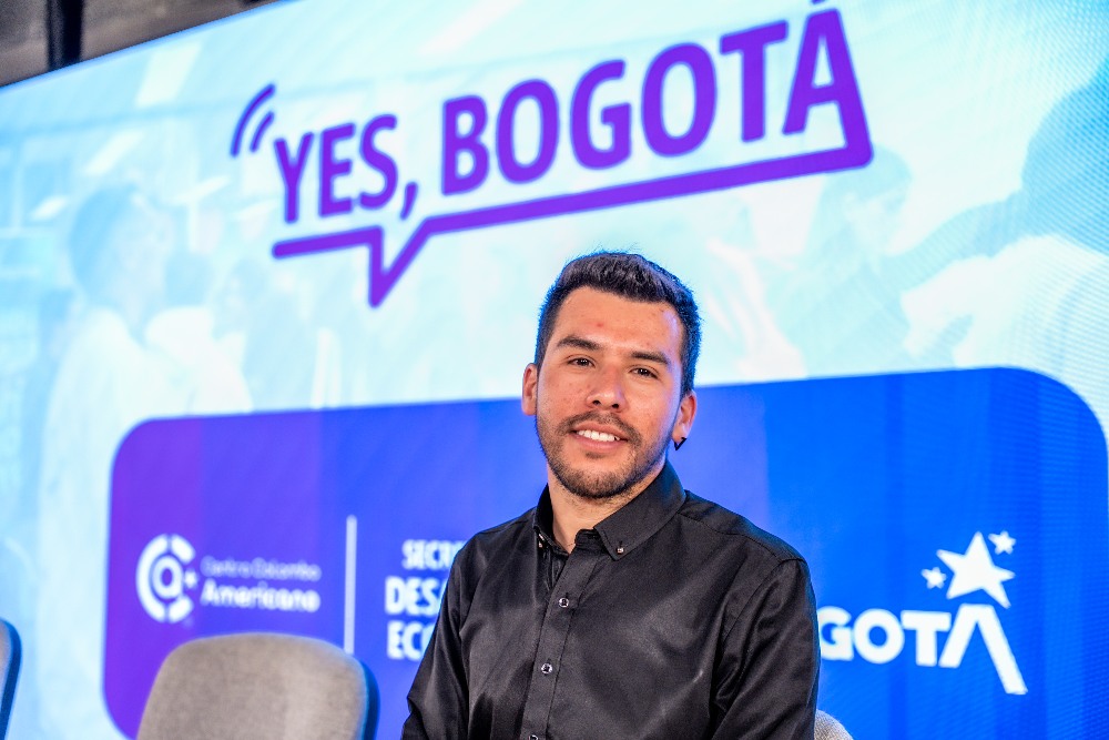 Imagen de un joven participante del programa de bilingüismo